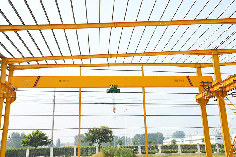 LB型防爆電動(dòng)單梁起重機(jī)